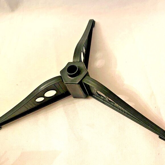 Green Artificial Christmas Tree 16" x 12" Table top Undecorated Easy Storage - Picture 6 of 6